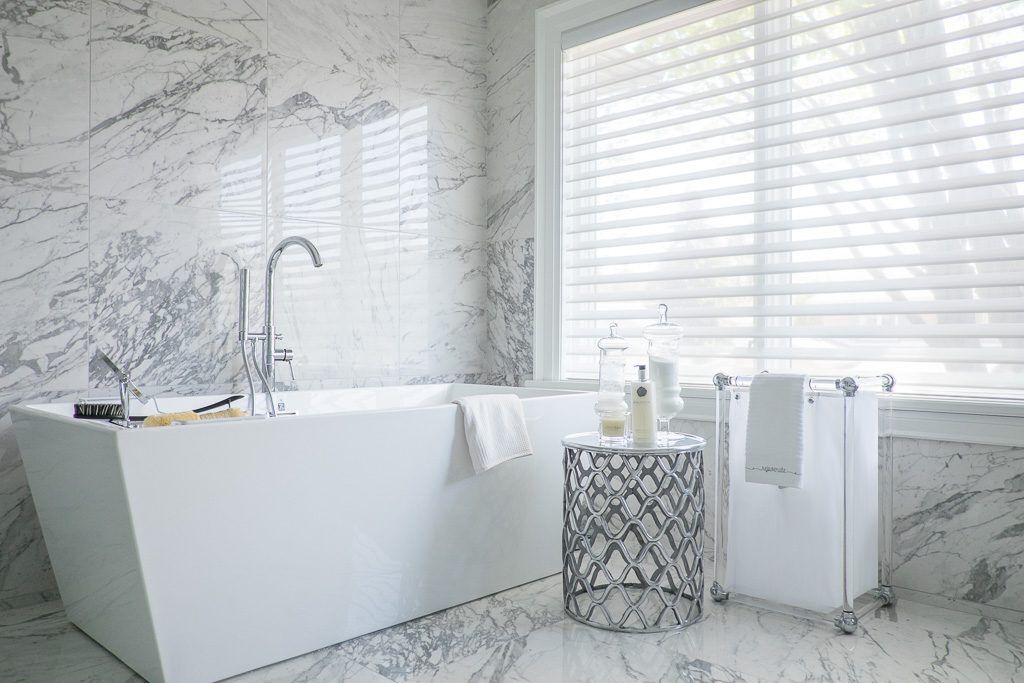 Bathroom, Hamper, chrome 965bfe2f d6a7 4a6a 9302 669a95e81837